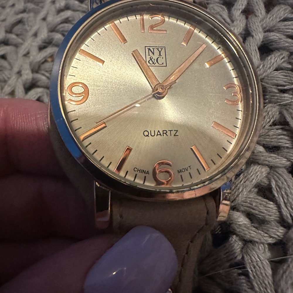 NY&C women’s watch